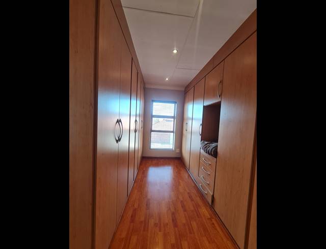 3 BEDROOM HOUSE FOR SALE IN VANDERBIJLPARK SE 8